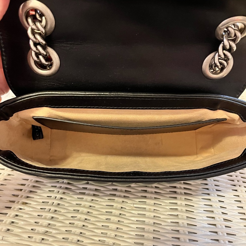 SOLD Gucci GG Marmont Mini chain shoulder bag. - Picture 9 of 15